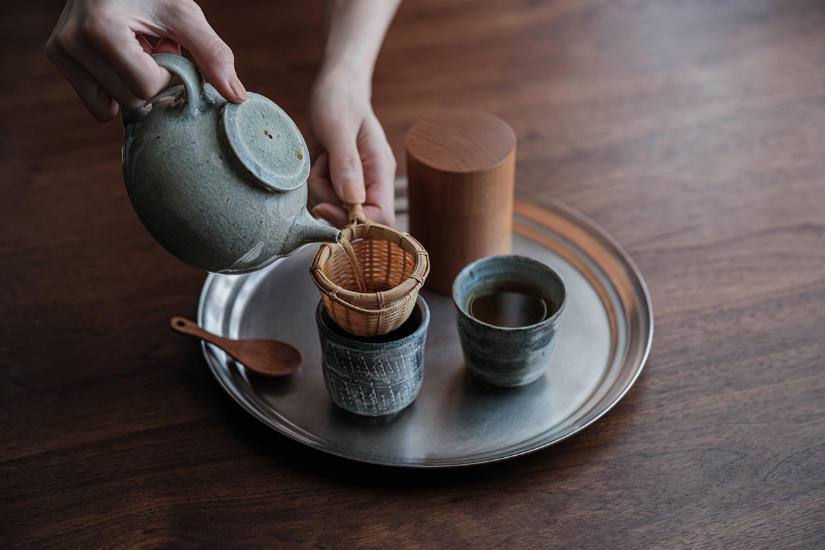富士フイルムのフィルムシミュレーション、クラシッククロームを駆使したお茶の写真